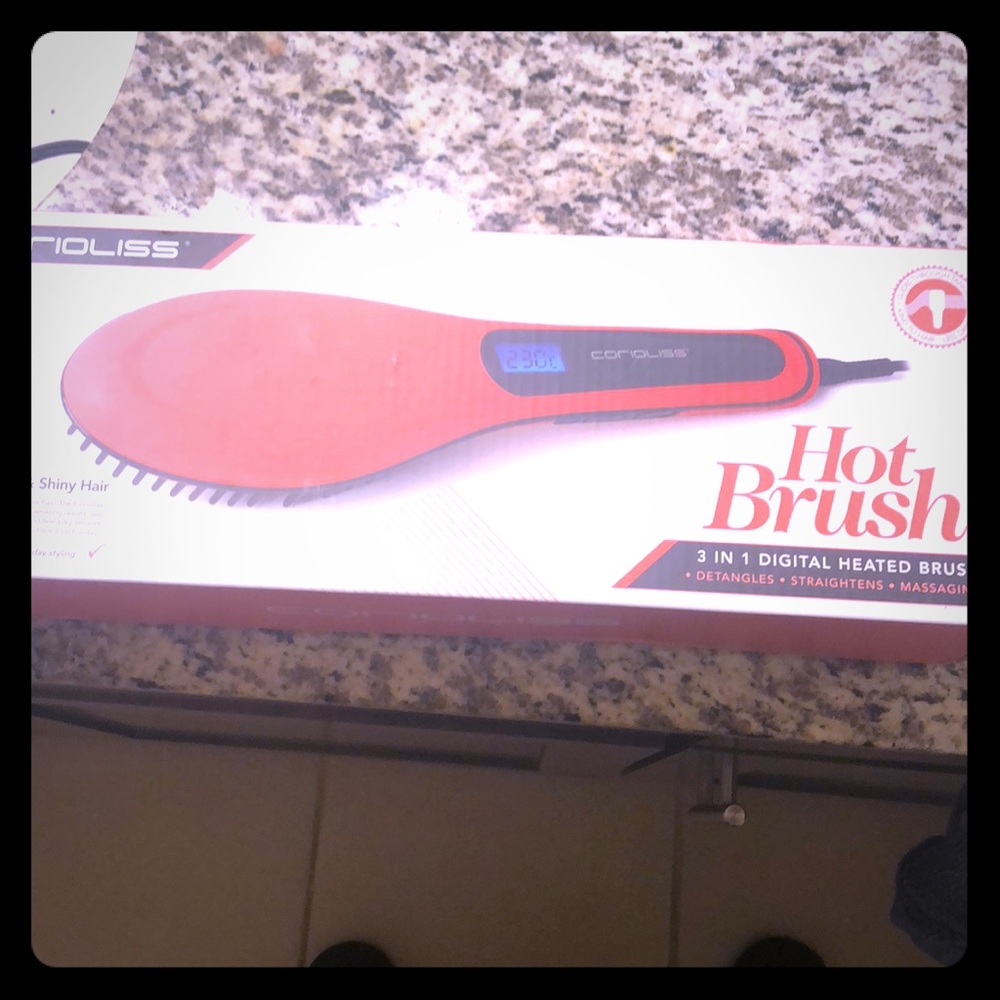 Hot brush